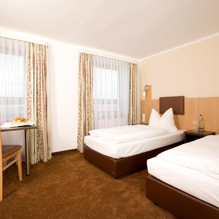 Ausbildungshotel St. Theresia - Double or Twin Room with Private Bathroom - 3