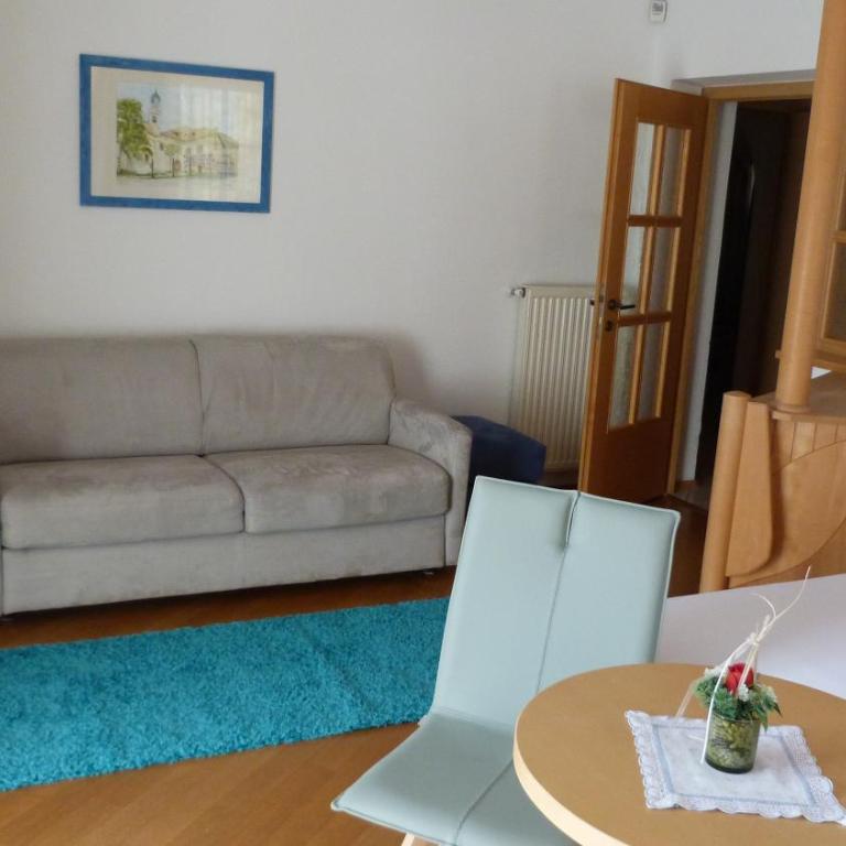 Pension Runer - Habitación Doble con balcón - 10