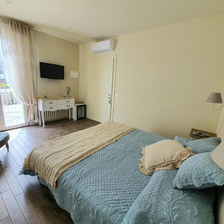 Romantic Home - Camera Matrimoniale con Patio - 11