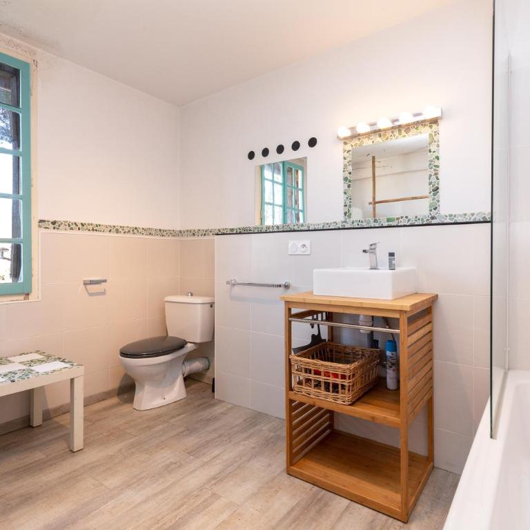 Le Grand Yote - Chambre Lit Queen-Size avec Salle de Bains Commune - 7