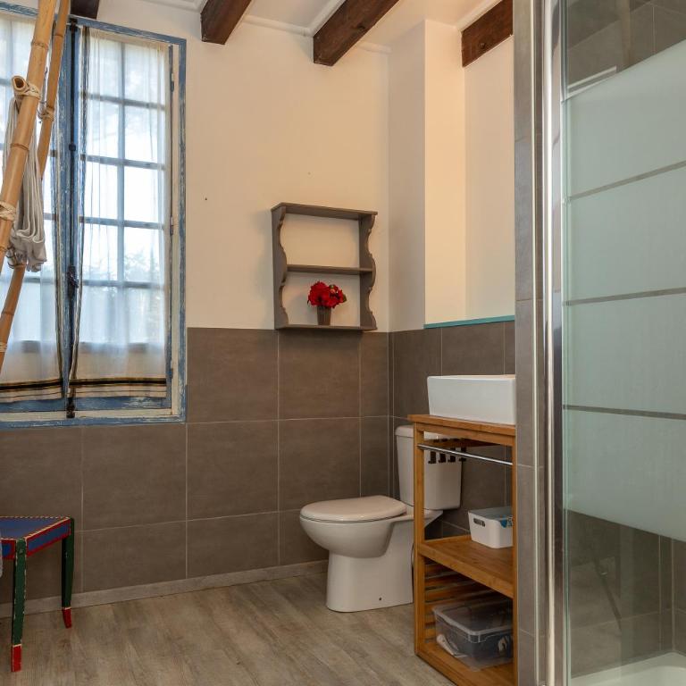 Le Grand Yote - Chambre Lit Queen-Size avec Salle de Bains Commune - 9