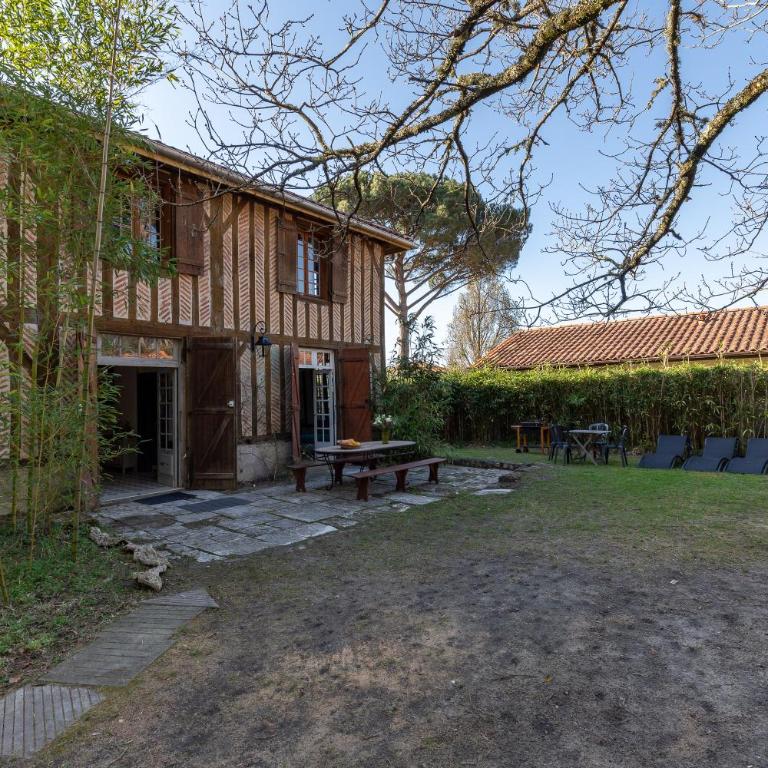 Le Grand Yote - Chambre Lit Queen-Size avec Salle de Bains Commune - 10
