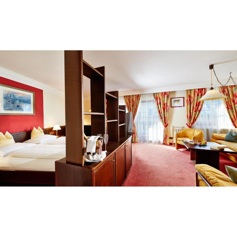 Fish'Inn Zell - Hotel Fischerwirt - Superior Doppelzimmer mit Balkon und Klimaanlage - 1