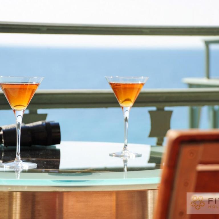 Le Majestic Promenade - Five Stars Holiday House - Appartement - 46