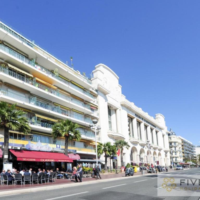 Le Majestic Promenade - Five Stars Holiday House - Appartement - 36