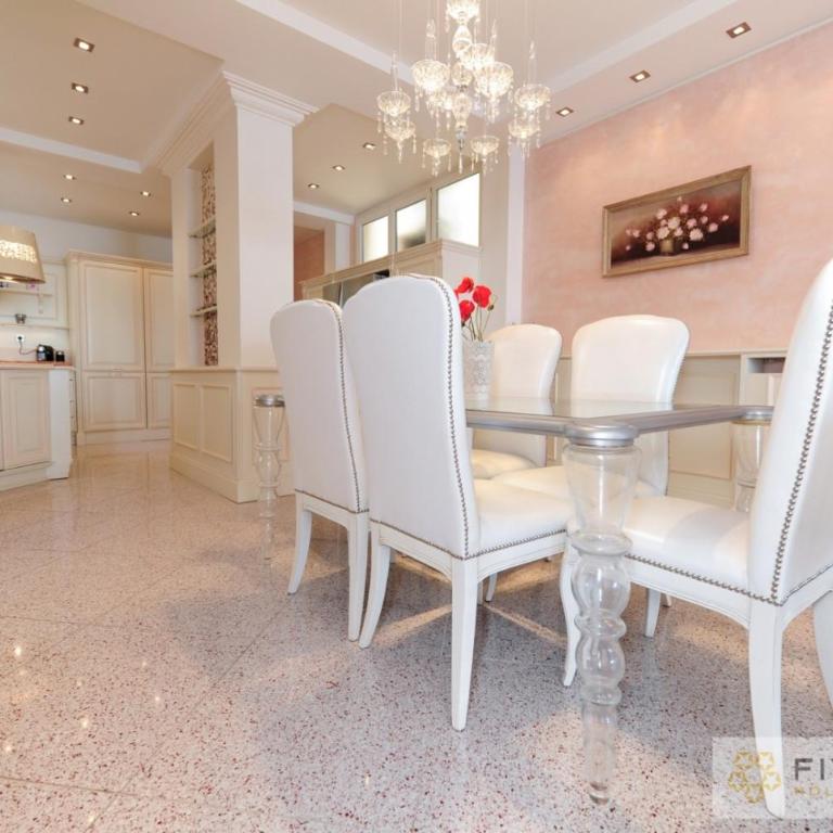 Le Majestic Promenade - Five Stars Holiday House - Appartement - 20