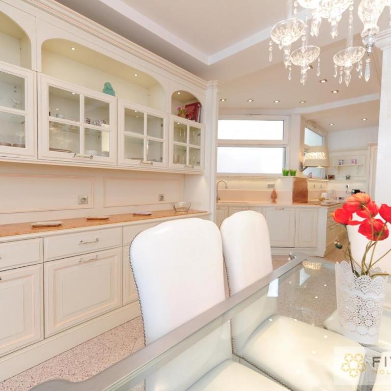 Le Majestic Promenade - Five Stars Holiday House - Appartement - 19