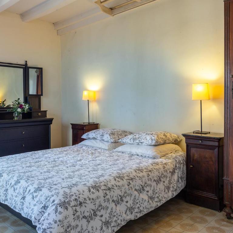 Le Grand Yote - Chambre Lit Queen-Size avec Salle de Bains Commune - 8