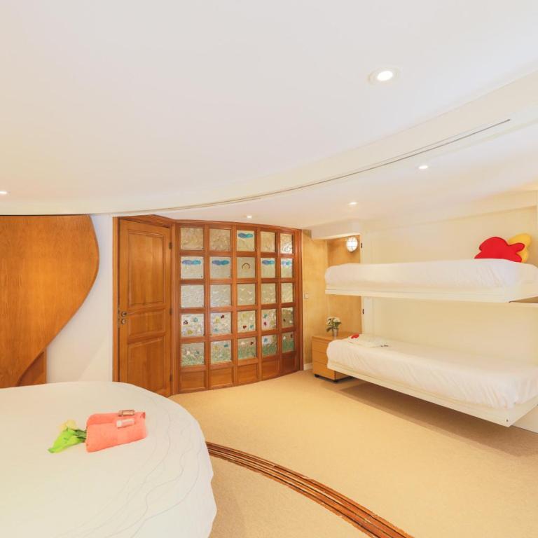 Quai des Marinières AP2015 by Riviera Holiday Homes - Appartement en Duplex - 32