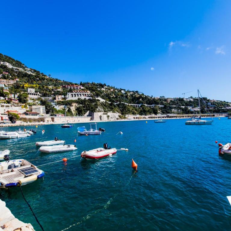 Quai des Marinières AP2015 by Riviera Holiday Homes - Appartement en Duplex - 40