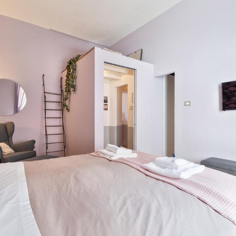 Rome As You Feel - Vittorio Colorful Design Apartment - One-Bedroom Apartment - 7