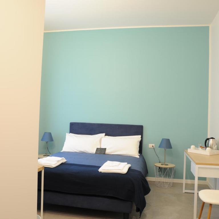 Milano Dreams - Small Double Room - 15