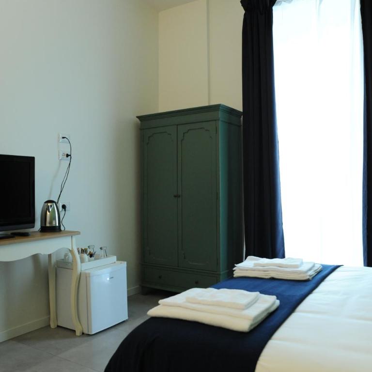 Milano Dreams - Double Room with Private Bathroom - 12