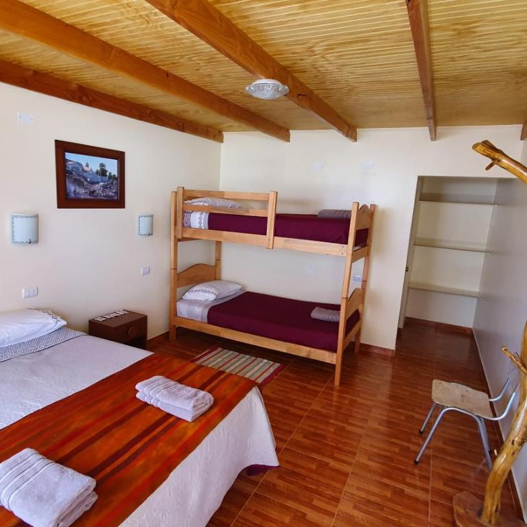 Hostal Ckamai - Habitación cuádruple - 1