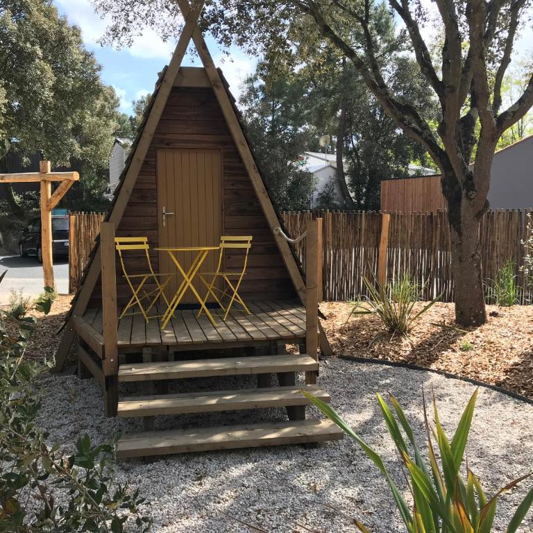 Camping Les Genêts - Cabane - 2