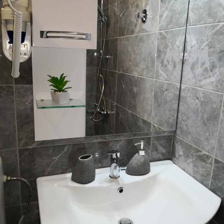 Zemunella Guest House - Studio Apartment - 11