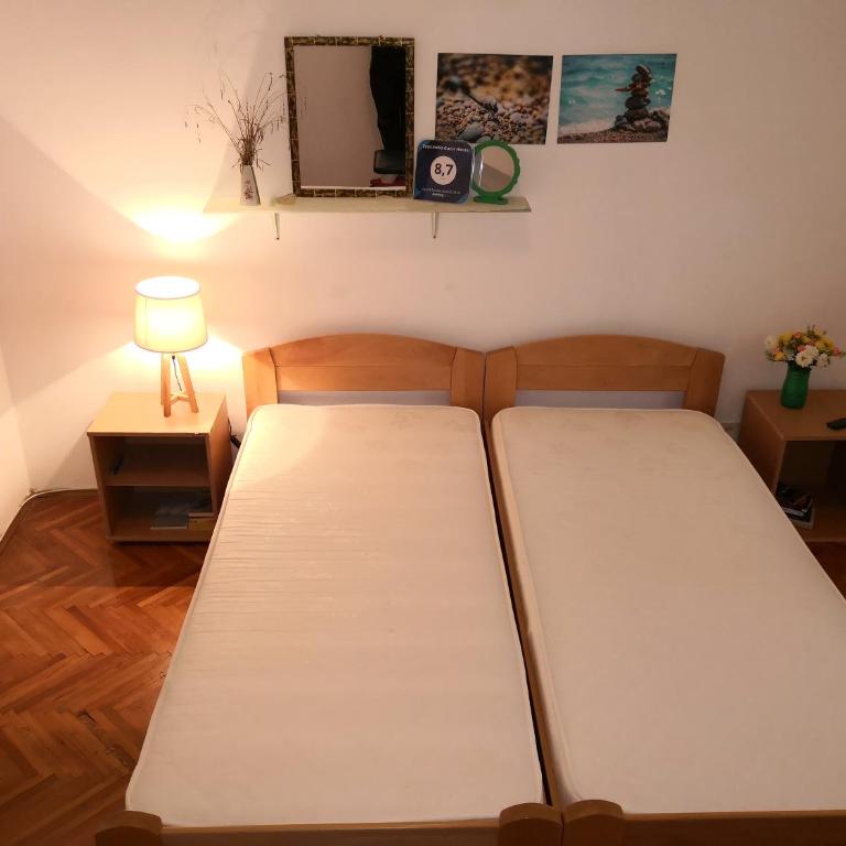 Zemunella Guest House - Large Double Room - 4