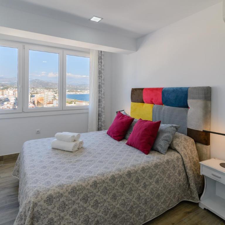 ÁTICO CON VISTAS ESPECTACULARES AL MAR - Apartamento de 2 dormitorios - 13