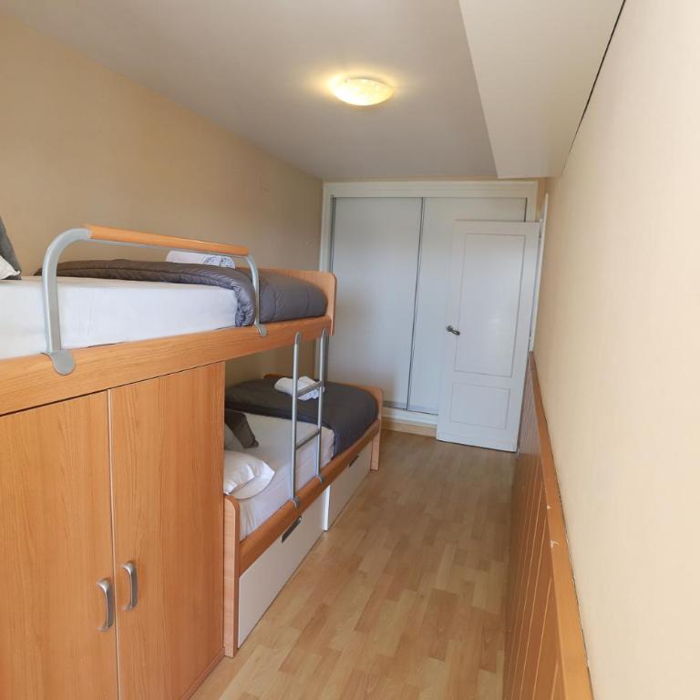 DIFFERENTFLATS Rubens - Apartamento Dúplex de 2 dormitorios con vistas al mar - 9