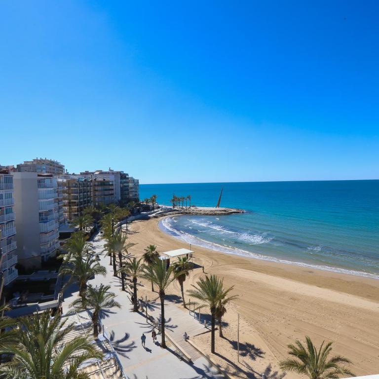 DIFFERENTFLATS Rubens - Apartamento Dúplex de 2 dormitorios con vistas al mar - 16