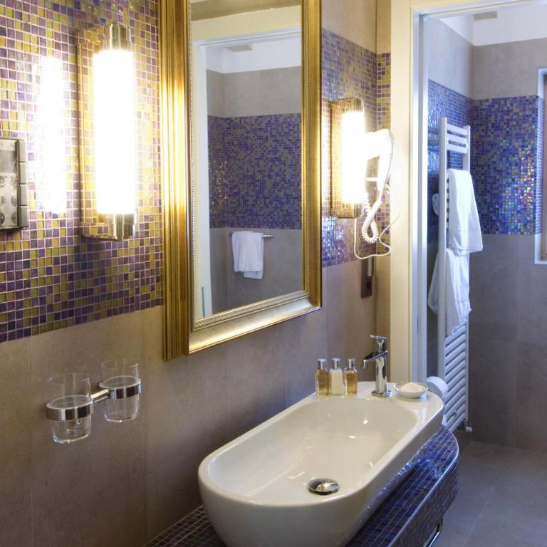 Parc Hotel Flora S - Suite con Vasca Idromassaggio e Terrazza - 1