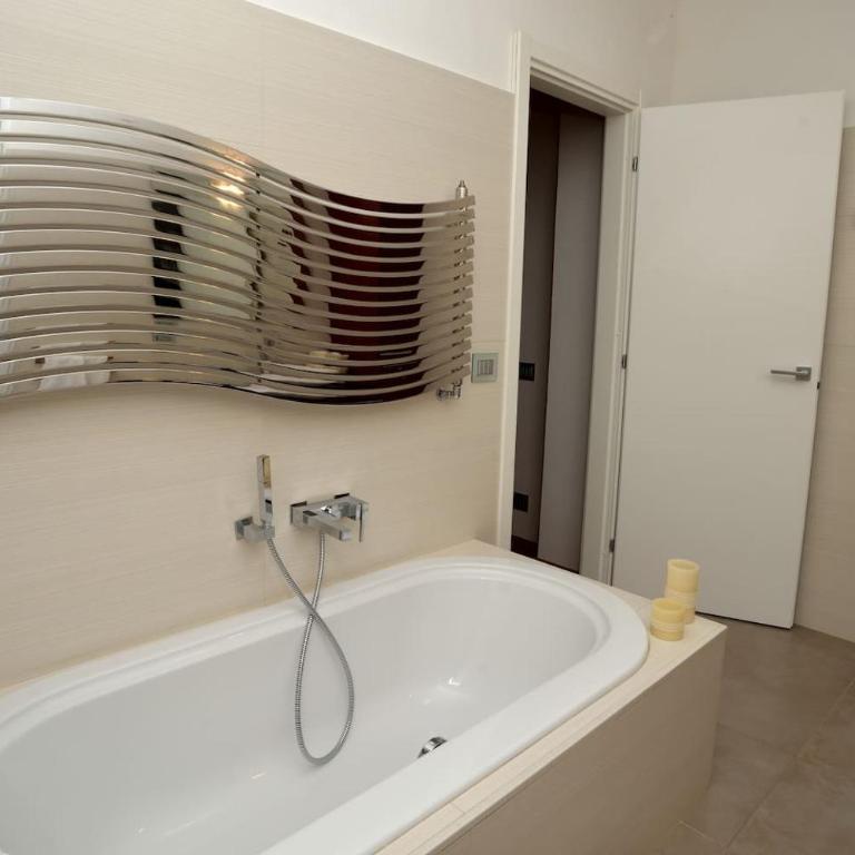 Villa Giovanna con terrazza panoramica, Jacuzzi e sauna - Casa con 2 Camere da Letto - 43