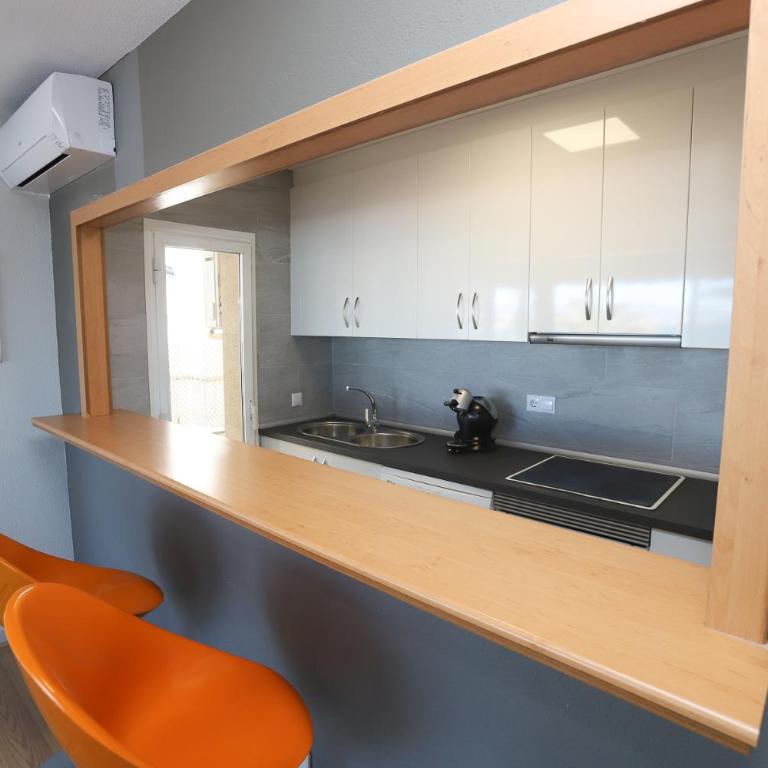 DIFFERENTFLATS Altair - Apartamento de 3 dormitorios con vistas al mar - 6