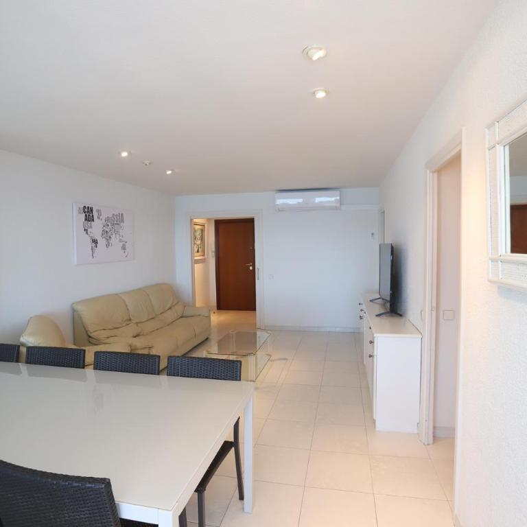 DIFFERENTFLATS Bello Horizonte - Four-Bedroom Apartment with Sea View - 18
