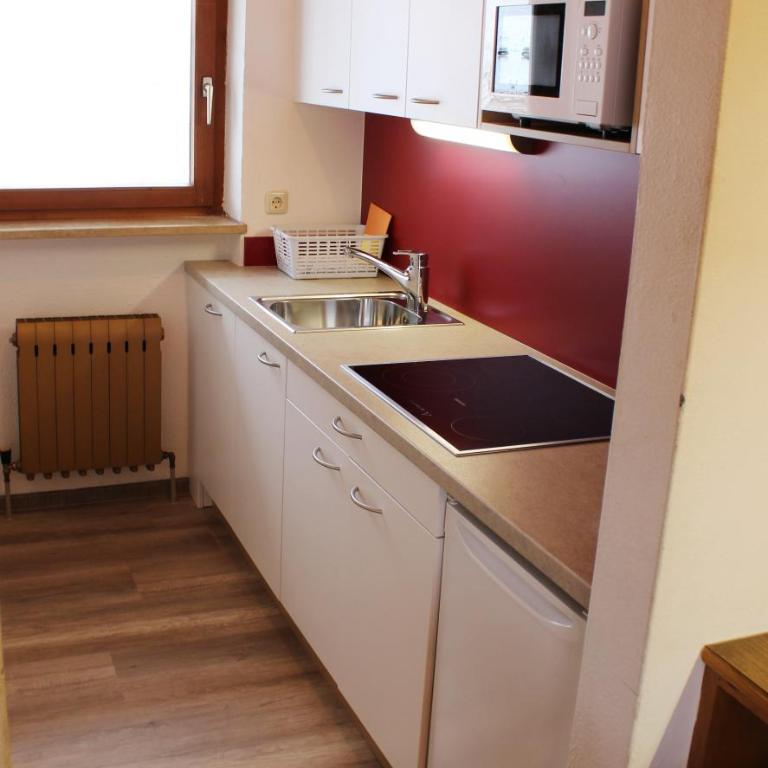 Sunshine Appartements - Apartment with Mountain View - House 2 - 7