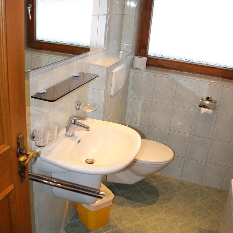 Sunshine Appartements - Apartment with Mountain View - House 2 - 11