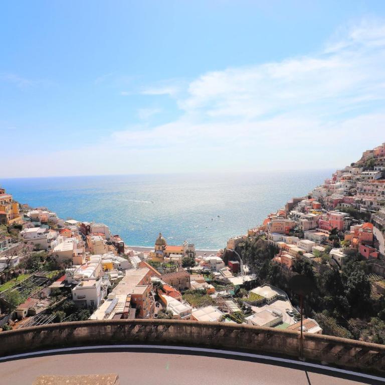 Estate4home - MAISON LIRIO - One-Bedroom House - 4