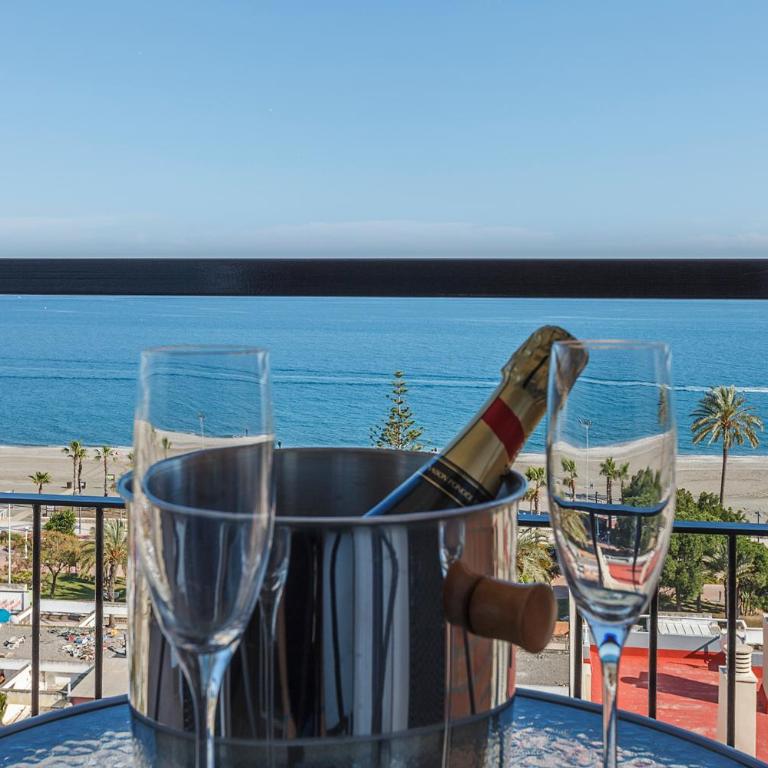 ÁTICO CON VISTAS ESPECTACULARES AL MAR - Apartamento de 2 dormitorios - 23