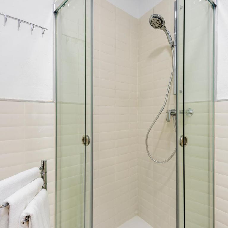 Genteel Home Zegrí - Apartamento Deluxe de 4 dormitorios - 14
