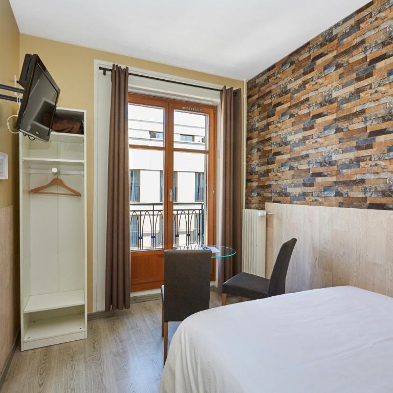 Hotel Central - Petite Chambre Double - 5