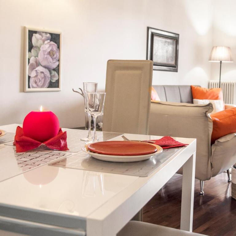 CHIC PANORAMIC APARTMENT - Two-Bedroom Apartment - 9