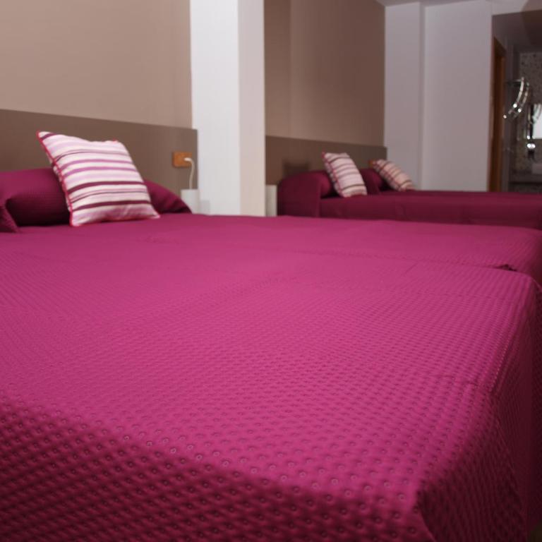 Hostal La Ribera del Júcar - Quadruple Room - 18
