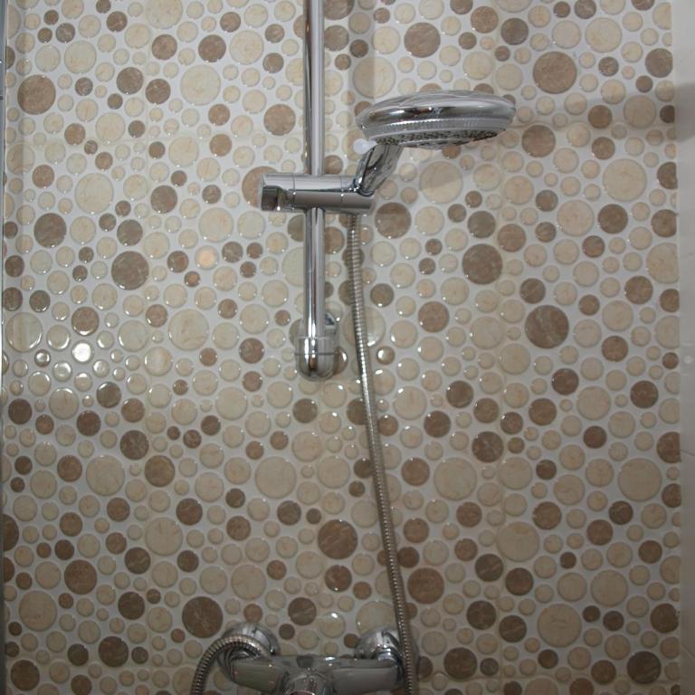 Hostal La Ribera del Júcar - Quadruple Room - 17