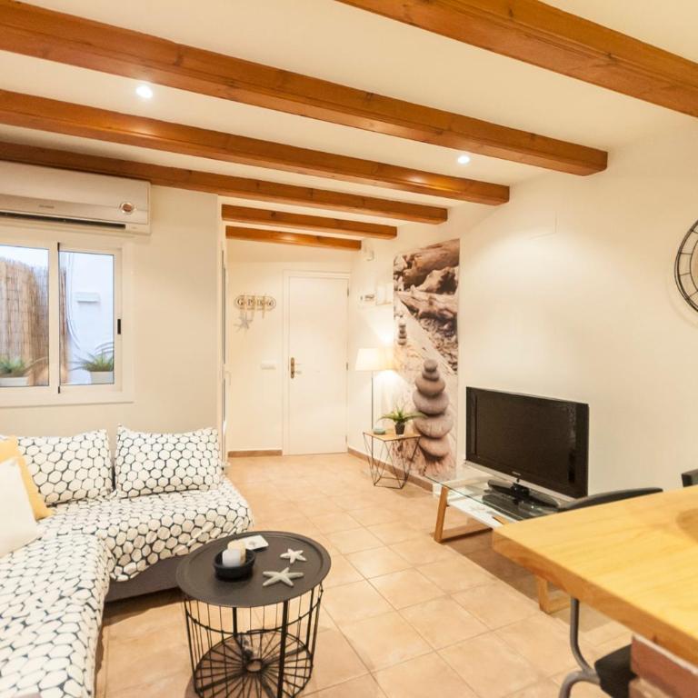 Lets Holidays APARTMENT IN THE OLD TOWN TOSSA 2 - Apartamento de 2 dormitorios - 1