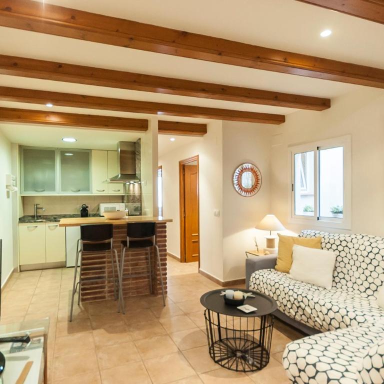 Lets Holidays APARTMENT IN THE OLD TOWN TOSSA 2 - Apartamento de 2 dormitorios - 8