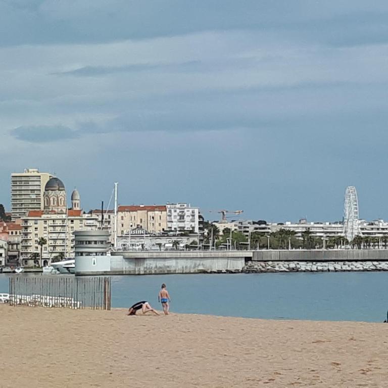 Duplex, vue panoramique sur la Méditerranée, piscine, garage - Appartamento con Vista Mare - 61