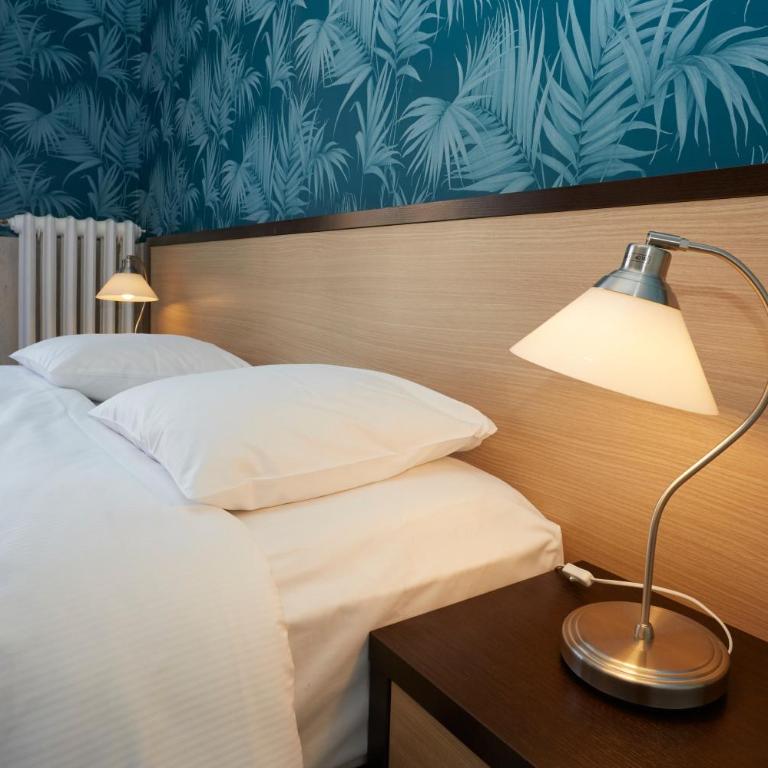 Hotel Central - Chambre Double Standard - 3