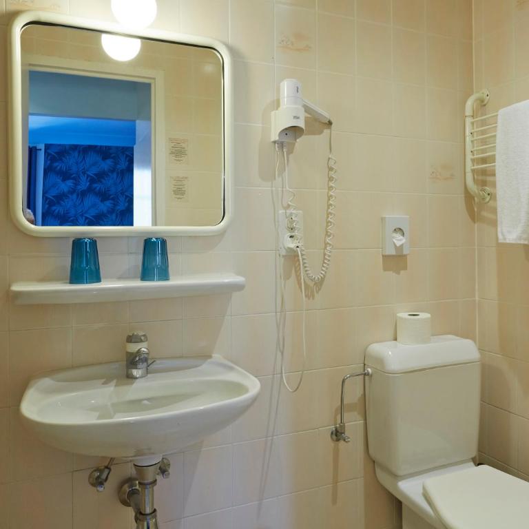 Hotel Central - Chambre Double Standard - 4