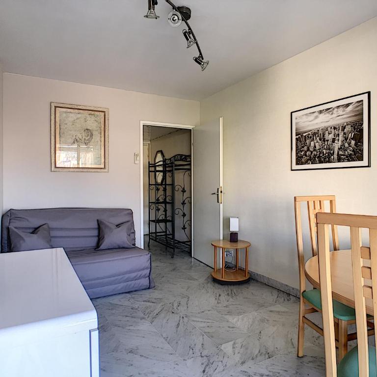Cozy Apartment sea view Air Cond Renovated in 2026 - Appartement - Vue sur Mer - 7