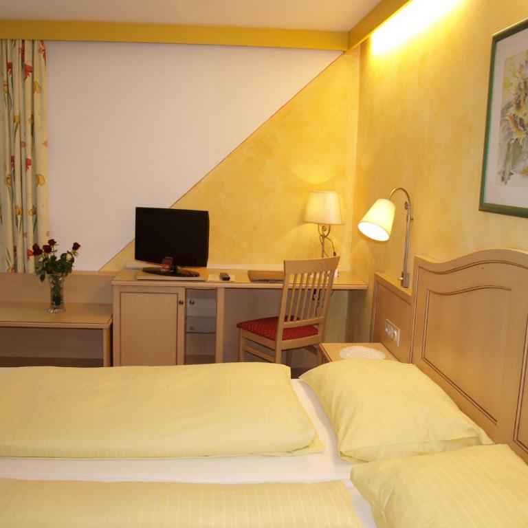 Hotel-Restaurant Burgblick - Superior Doppelzimmer - 6