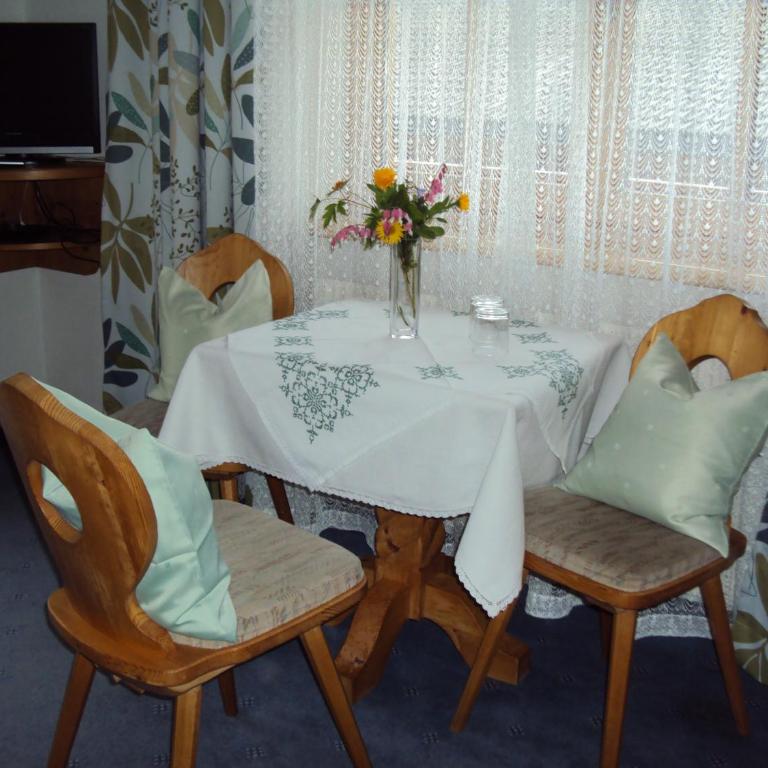 Haus Postfeld - Doppelzimmer - Südseite - 3
