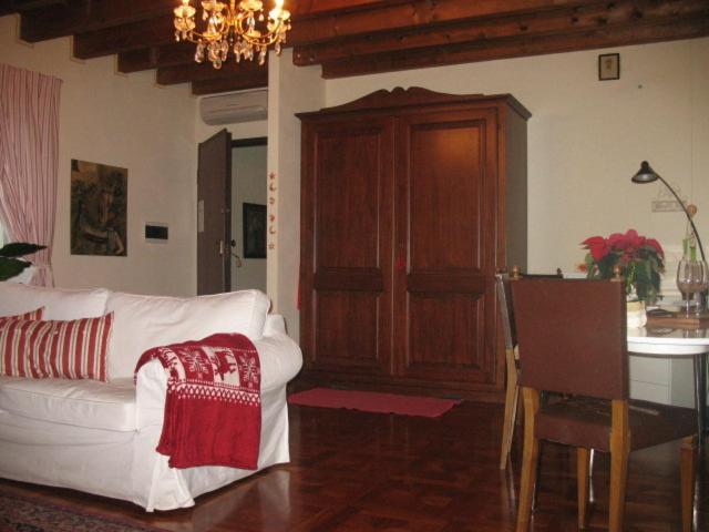 B&B A Casa Di Andrea - Appartamento con 1 Camera da Letto (4 Adulti) - 8