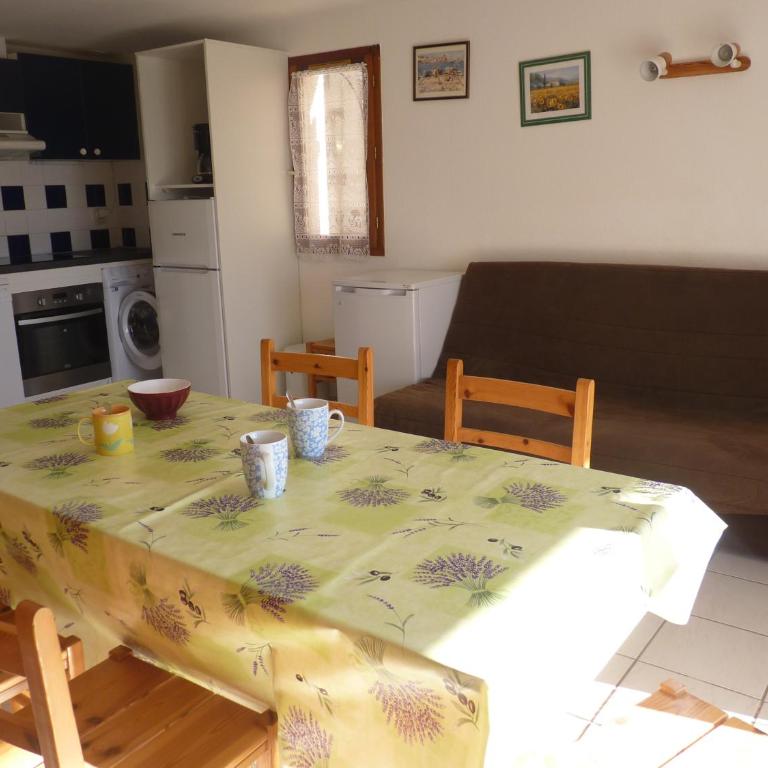Pavillon T2, cabine, mezzanine, Narbonne Plage - Maison 2 Chambres - 3