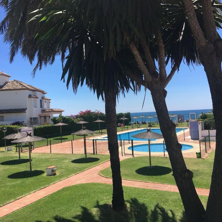 BAHIA DE ESTEPONA - Apartamento de 2 dormitorios - 34