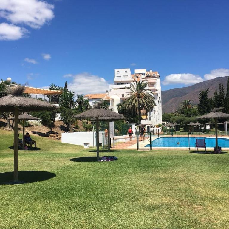BAHIA DE ESTEPONA - Apartamento de 2 dormitorios - 39