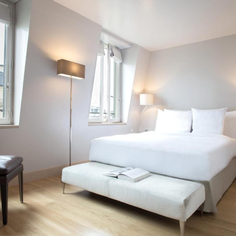 La Réserve Paris Apartments - Two Bedroom Eiffel Apartment - 12